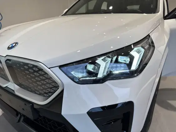 BMW iX2 U10 - voiture de démonstration - Photo 17