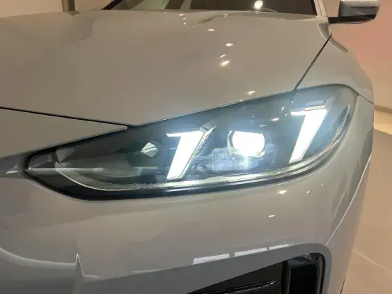 BMW i4 G26 LCI - voiture de démonstration - Photo 17