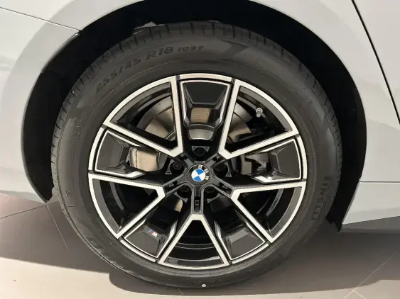 BMW i4 G26 LCI - voiture de démonstration - Photo 20