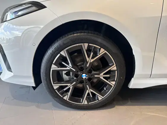 BMW SERIE 1 F70 - voiture de démonstration - Photo 18