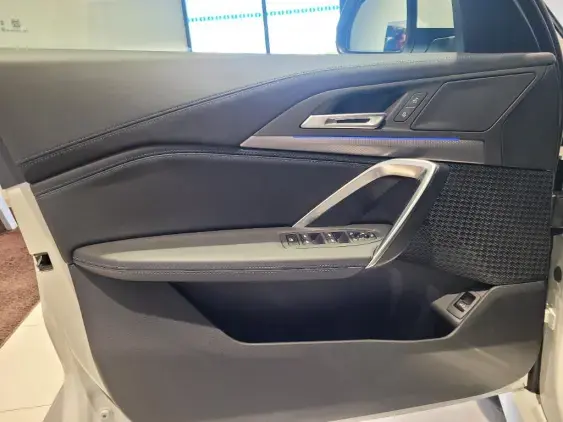 BMW iX1 U11 - voiture de démonstration - Photo 18