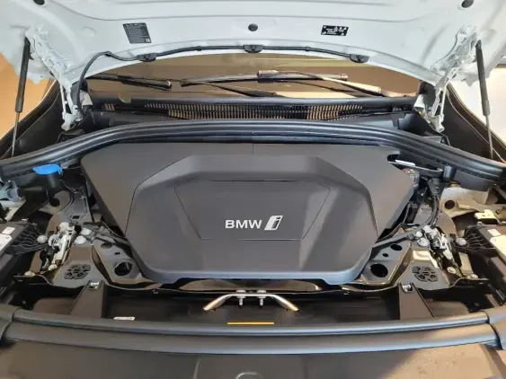 BMW iX1 U11 - voiture de démonstration - Photo 20