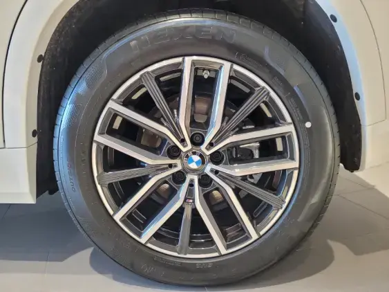 BMW iX1 U11 - voiture de démonstration - Photo 23