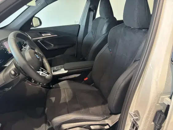 BMW X1 U11 - voiture de démonstration - Photo 16
