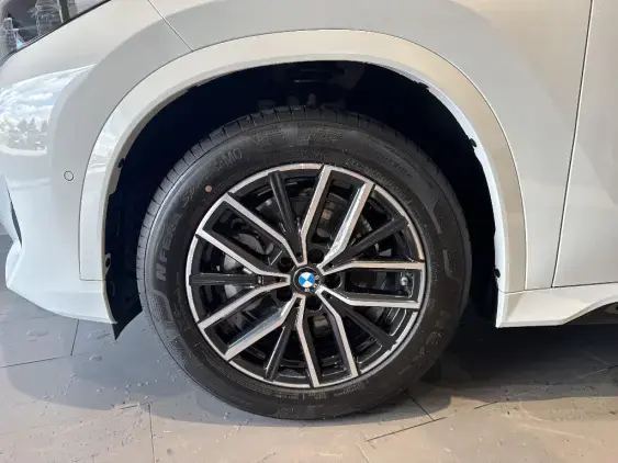BMW X1 U11 - voiture de démonstration - Photo 18