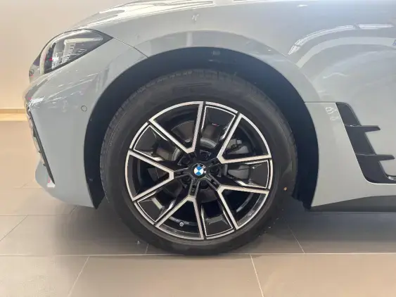 BMW i4 G26 LCI - voiture de démonstration - Photo 18