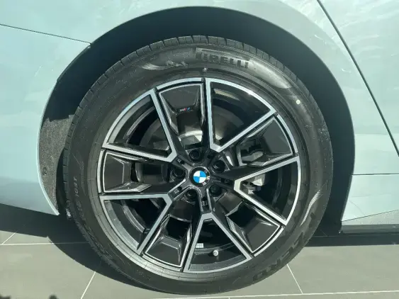 BMW i4 G26 LCI - voiture de démonstration - Photo 20