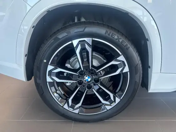 BMW iX1 U11 - voiture de démonstration - Photo 20
