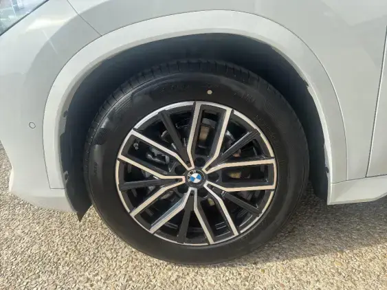 BMW X1 U11 - voiture de démonstration - Photo 17