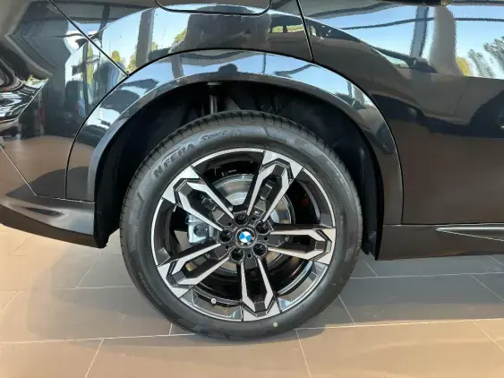 BMW iX2 U10 - voiture de démonstration - Photo 20