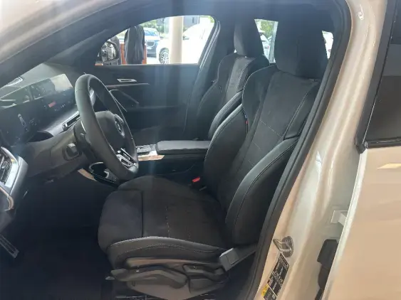 BMW iX2 U10 - voiture de démonstration - Photo 16