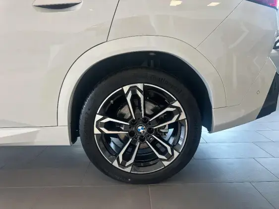 BMW iX2 U10 - voiture de démonstration - Photo 19