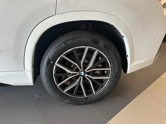 BMW X1 U11 - voiture de démonstration - Photo 18