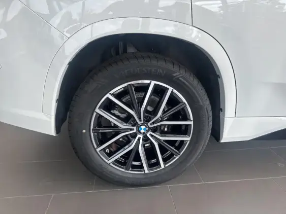 BMW X1 U11 - voiture de démonstration - Photo 20