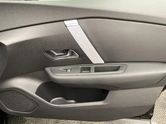 CITROEN C4 III - voiture de démonstration - Photo 20