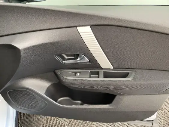 CITROEN C4 III - voiture de démonstration - Photo 20