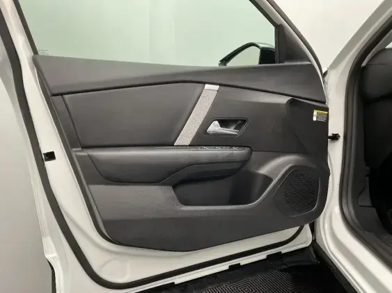 CITROEN C4 X ELECTRIQUE - voiture de démonstration - Photo 38