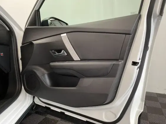 CITROEN C4 X ELECTRIQUE - voiture de démonstration - Photo 40