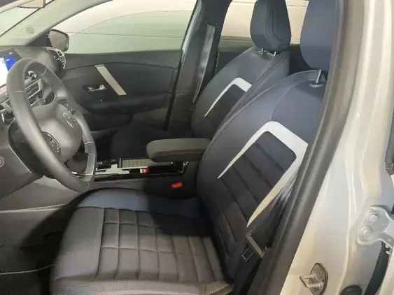 CITROEN C4 III - voiture de démonstration - Photo 18