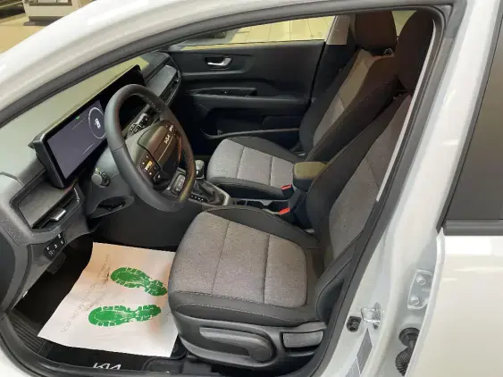 KIA STONIC - voiture de démonstration - Photo 18