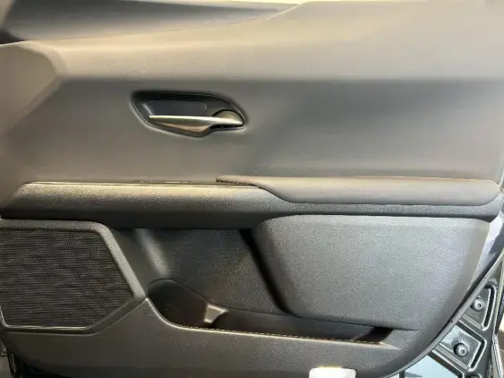 LEXUS UX - voiture de démonstration - Photo 20