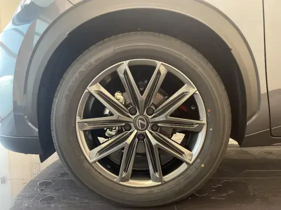 LEXUS LBX - voiture de démonstration - Photo 23