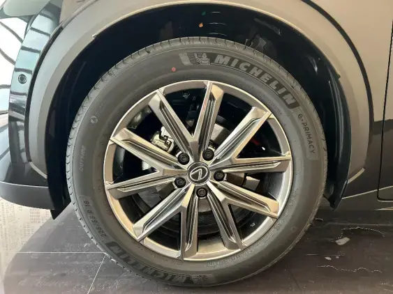 LEXUS LBX - voiture de démonstration - Photo 23