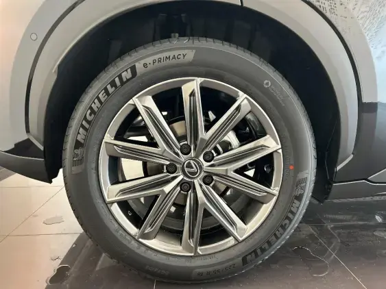 LEXUS LBX - voiture de démonstration - Photo 25