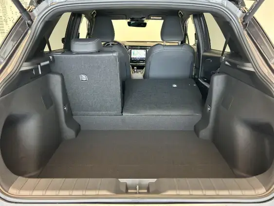 LEXUS LBX - voiture de démonstration - Photo 16