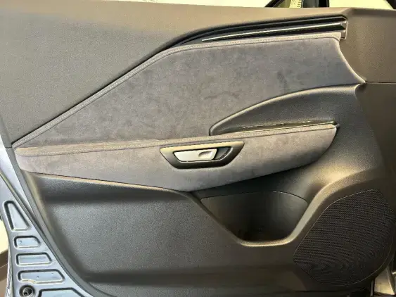 LEXUS LBX - voiture de démonstration - Photo 19