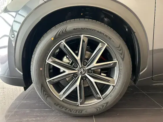 LEXUS LBX - voiture de démonstration - Photo 23