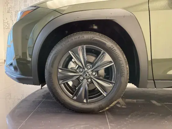 LEXUS UX - voiture de démonstration - Photo 23