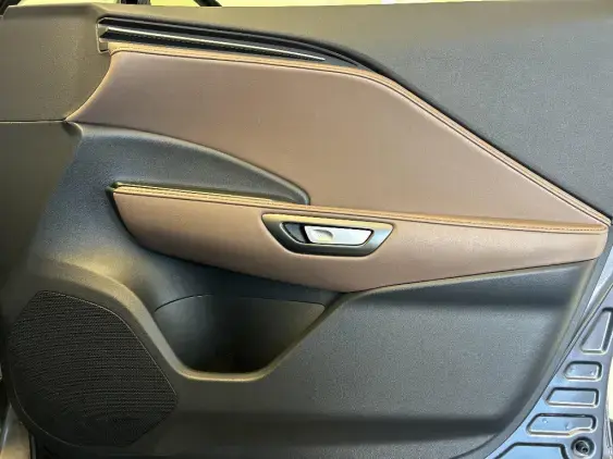 LEXUS LBX - voiture de démonstration - Photo 20