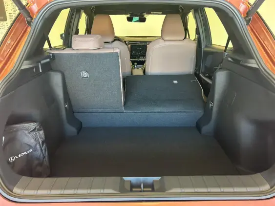 LEXUS LBX - voiture de démonstration - Photo 16