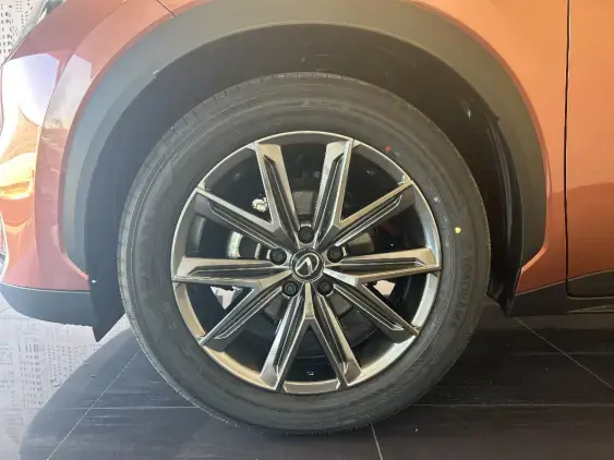 LEXUS LBX - voiture de démonstration - Photo 23