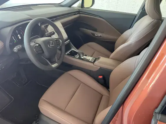 LEXUS LBX - voiture de démonstration - Photo 18