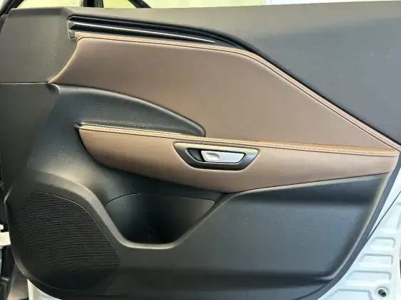 LEXUS LBX - voiture de démonstration - Photo 20