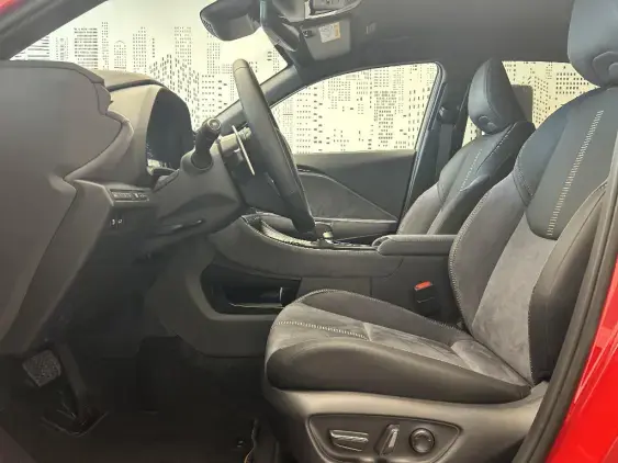 LEXUS LBX - voiture de démonstration - Photo 18