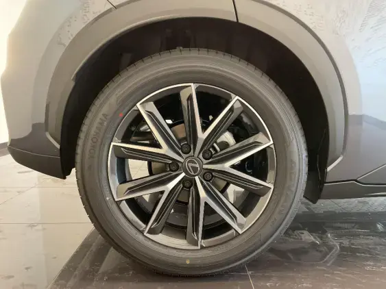 LEXUS LBX - voiture de démonstration - Photo 24