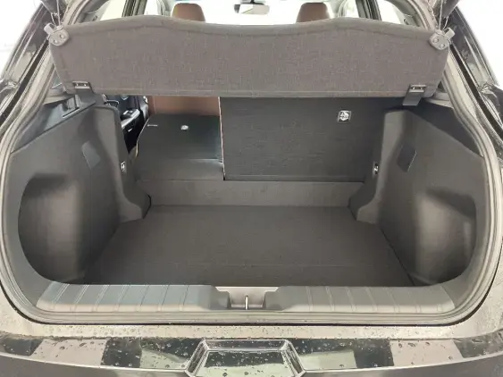 LEXUS LBX - voiture de démonstration - Photo 16