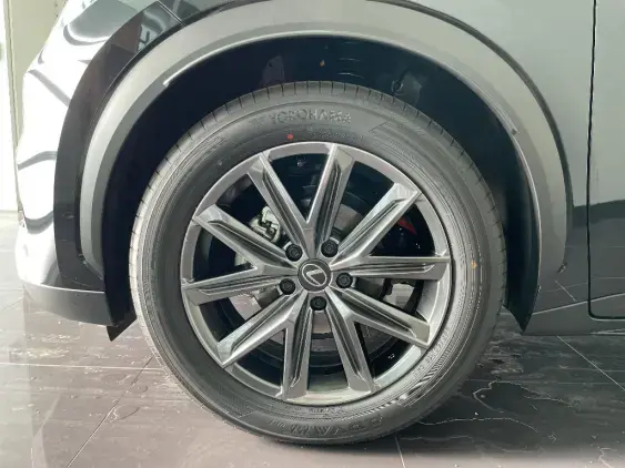 LEXUS LBX - voiture de démonstration - Photo 23
