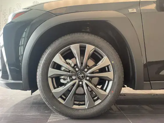 LEXUS UX - voiture de démonstration - Photo 23