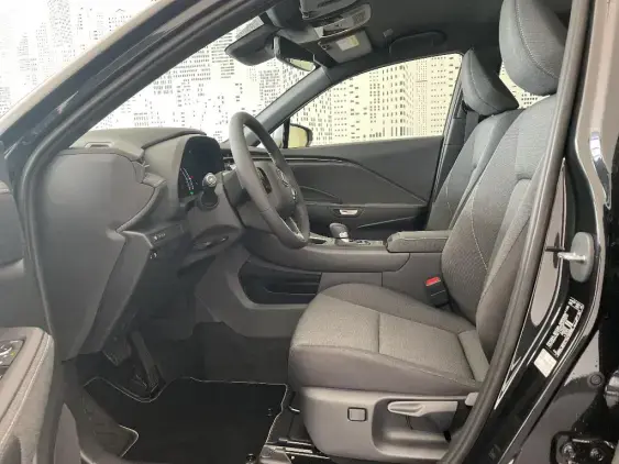 LEXUS LBX - voiture de démonstration - Photo 18