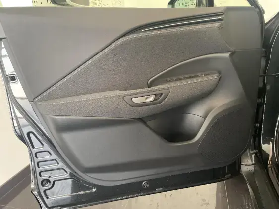 LEXUS LBX - voiture de démonstration - Photo 19
