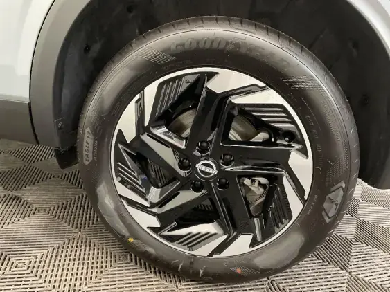 NISSAN QASHQAI III - voiture de démonstration - Photo 24