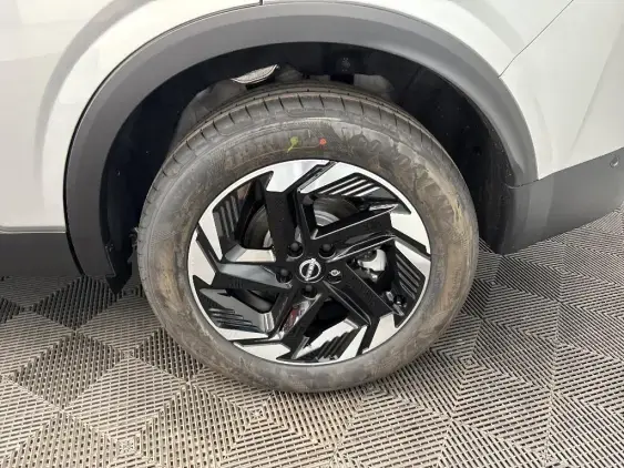 NISSAN QASHQAI III - voiture de démonstration - Photo 24