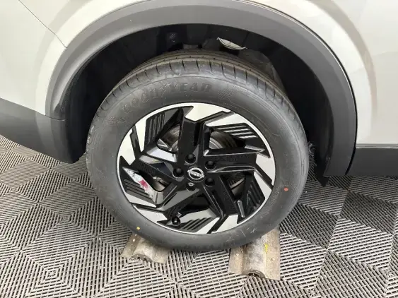 NISSAN QASHQAI III - voiture de démonstration - Photo 25