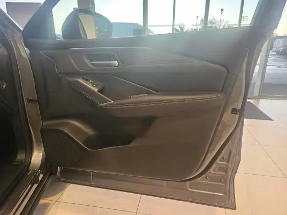 NISSAN QASHQAI III - voiture de démonstration - Photo 19