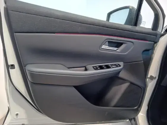 NISSAN LEAF III - voiture de démonstration - Photo 17