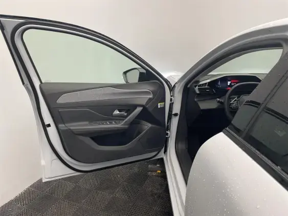 PEUGEOT 308 III - voiture de démonstration - Photo 17